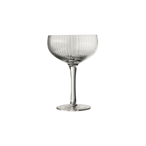 Set of 6 champagne/cocktail glasses with stripes. These glasses bring elegance to your glassware and table setting. The glasses have a beautiful ribbed design. The glasses can hold up to 300ml. Washability: Dishwasher safe